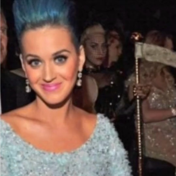 Meet your Posher, I give - Picture 1 of 1